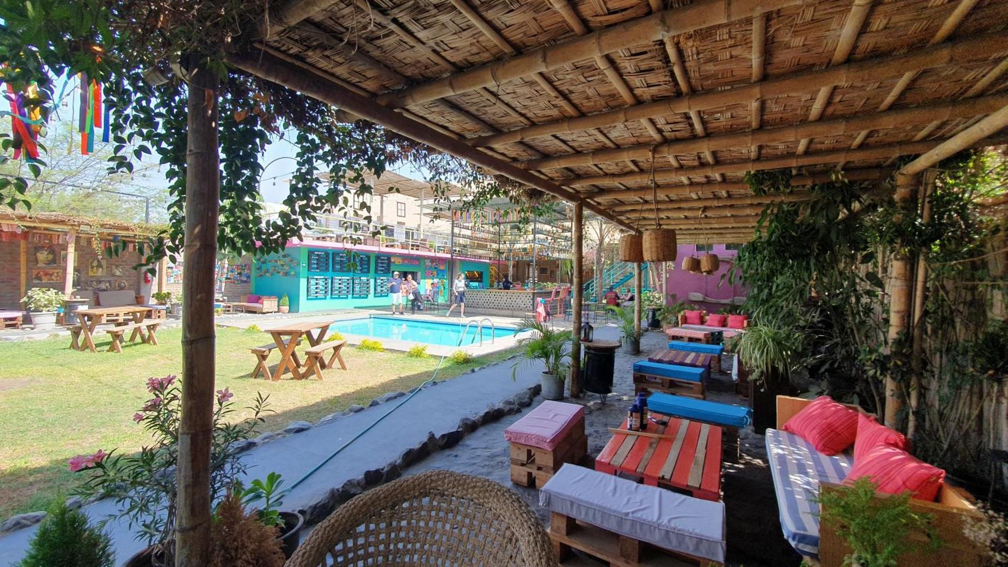 The Upcycled Hostel Huacachina Ica Extérieur photo