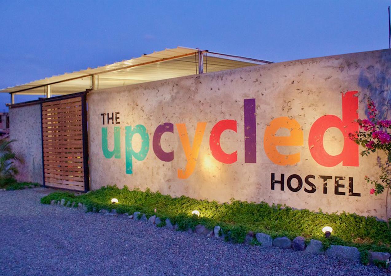 The Upcycled Hostel Huacachina Ica Extérieur photo